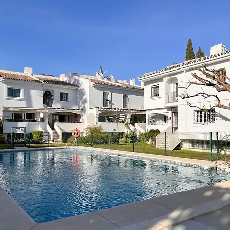Townhouse Nueva Andalucia * Marbella